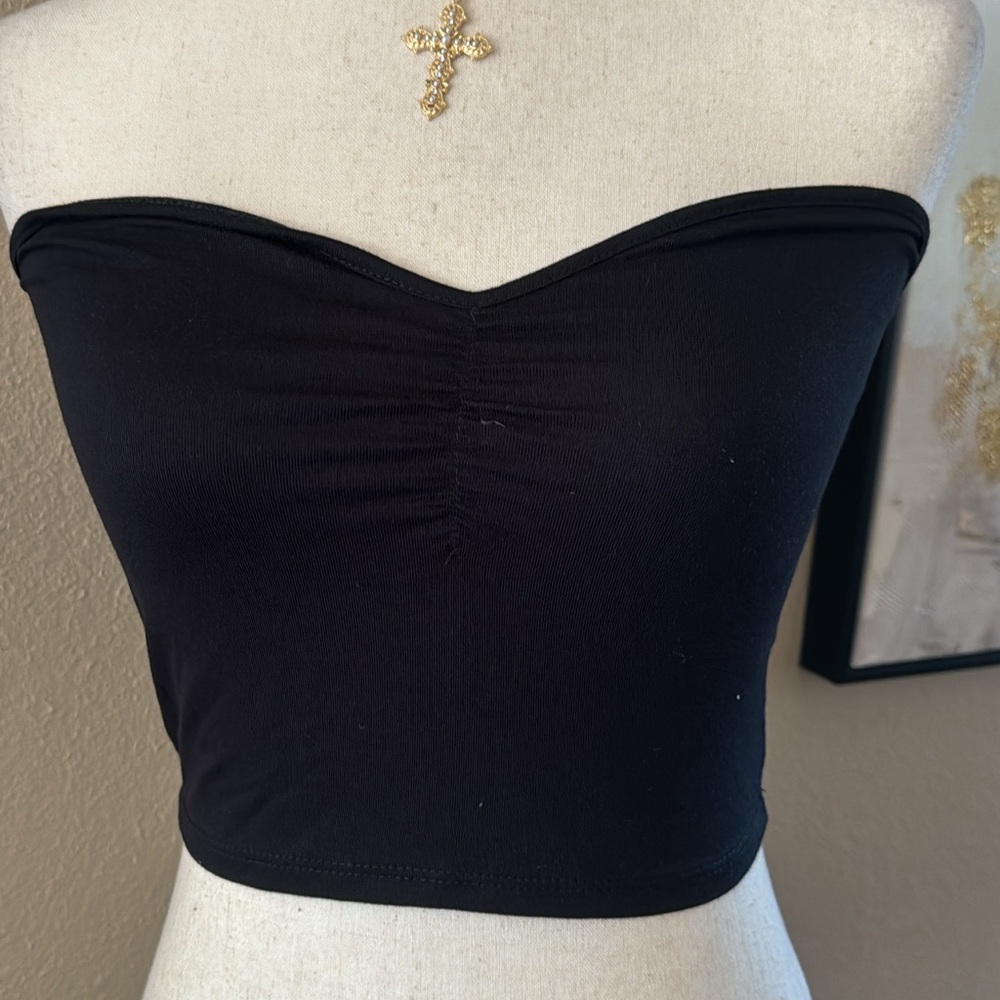 Black Strapless Tube Top - Picture 7 of 7